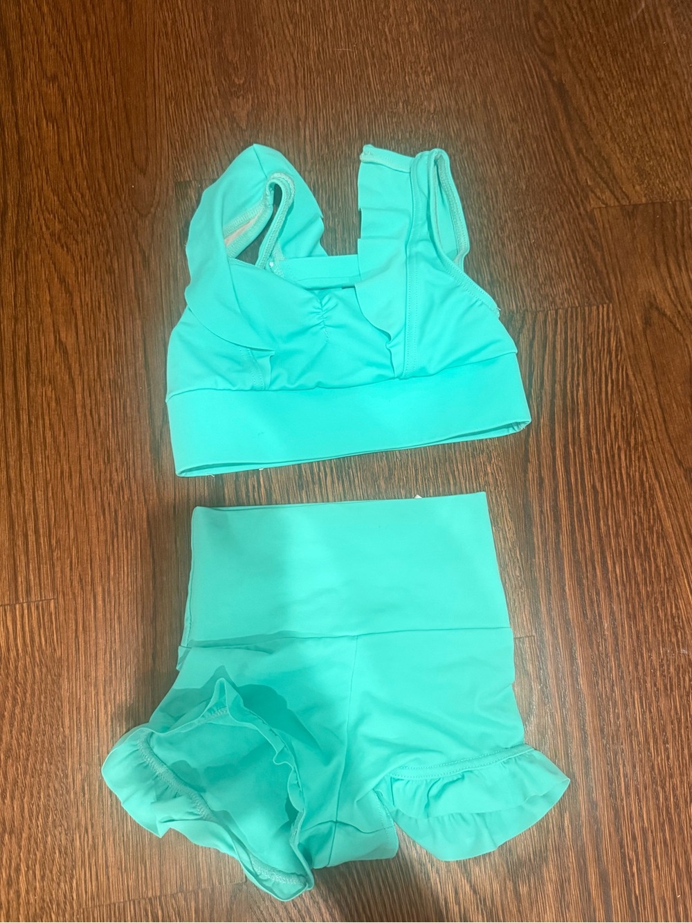Girls dancewear set